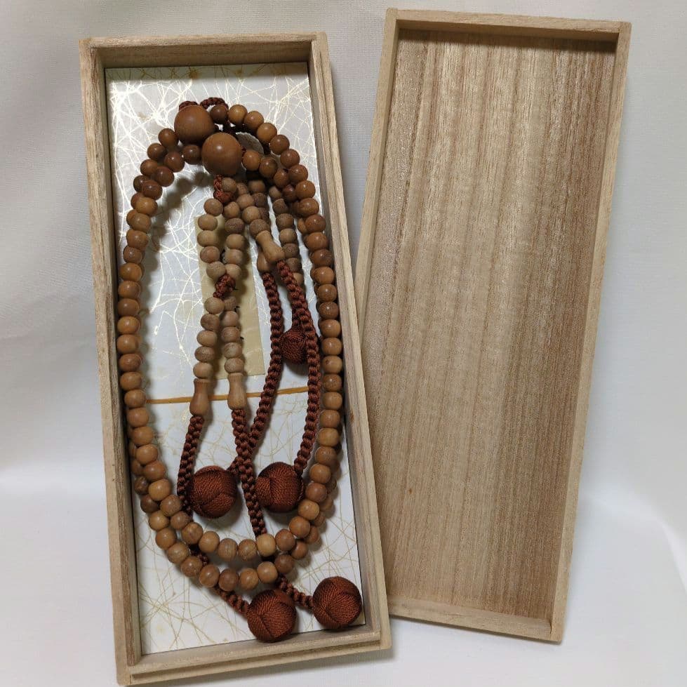 新品白檀数珠 05mae-ks010.jpg