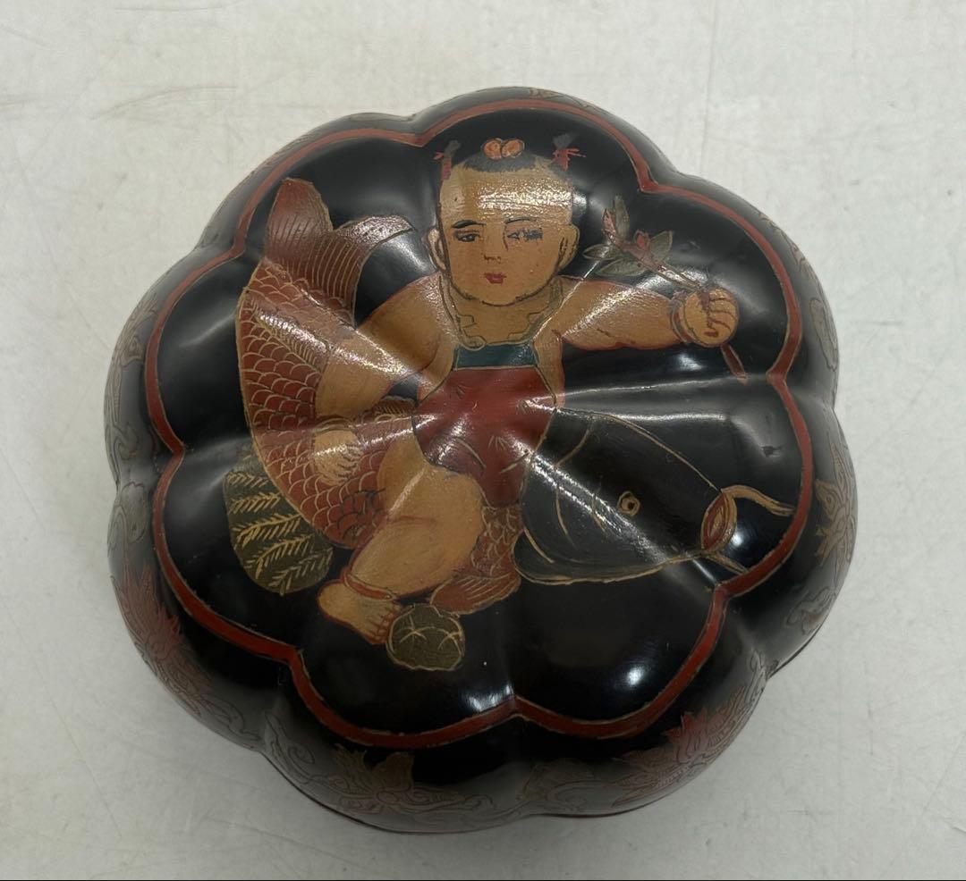 中国　漆器　唐子紋小物入　アンティーク　送料込み250905