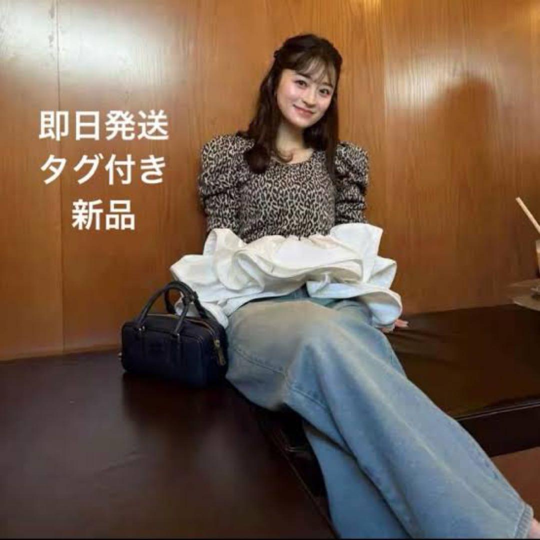 bibiy EFFIE PEPURAMU LEOPARD TOP - メルカリ