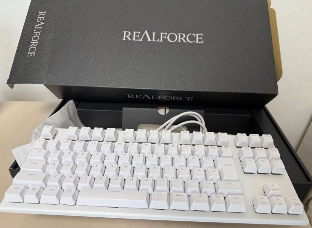 REALFORCE GX1 ホワイトキーボード