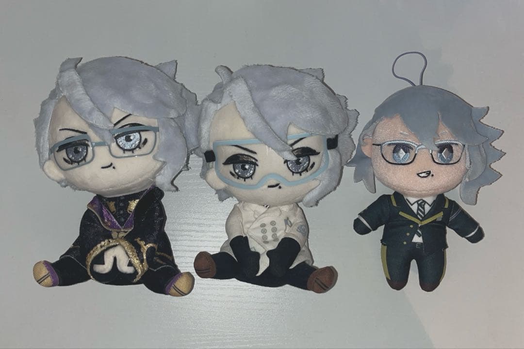 ツイステ アズール まとめ売り - メルカリ