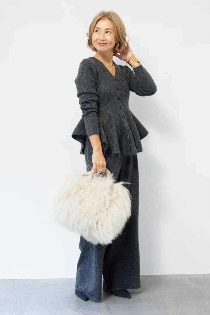 PLUS OTO.HA ペプラムニットセットアップ