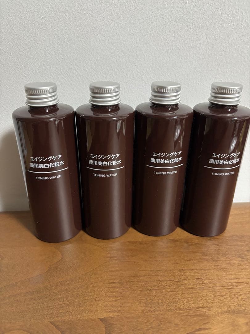 無印良品 エイジングケア薬用美白化粧水(廃盤品)200ml ４本セット