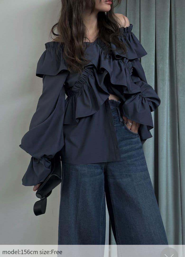 willfully フリルクロスアシンメトリー ブラウス