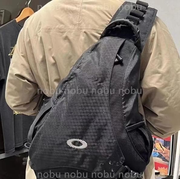 OAKLEY オークリー 00s Y2K ボディバッグワンショルダーバッグi1