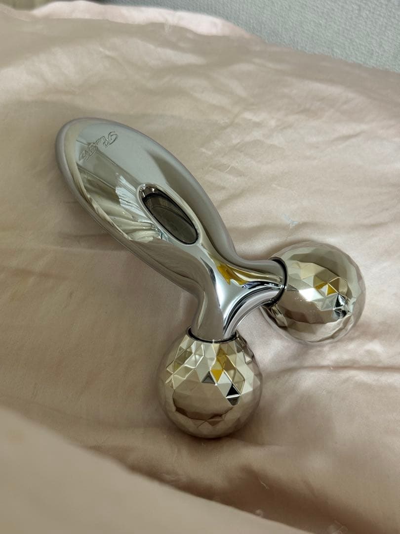 グレース 美顔ローラー シルバー 送料無料】3D美顔ローラー 美顔器 シルバー ピンクゴールド WJ-9261 WJ