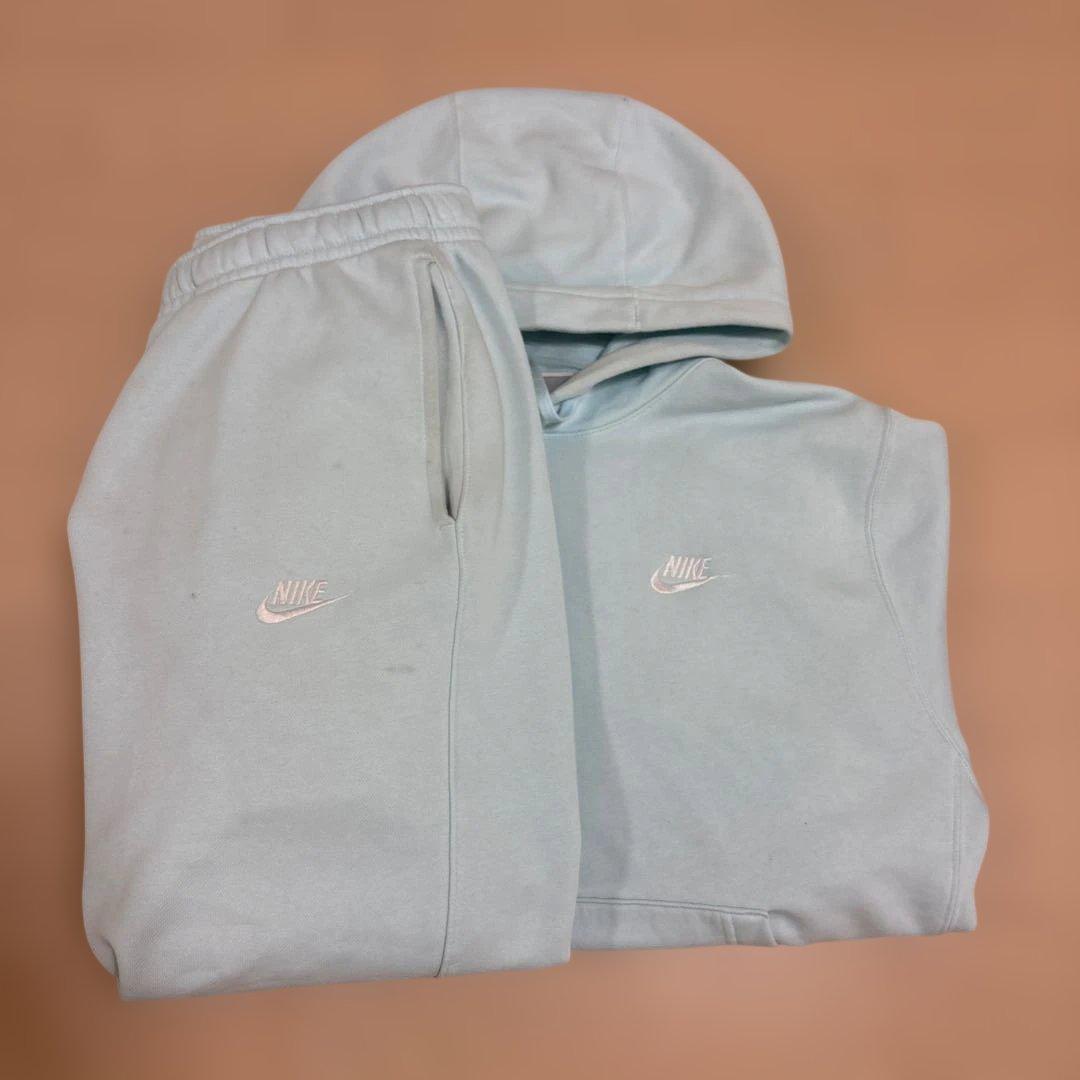 NIKE セットアップ　水色