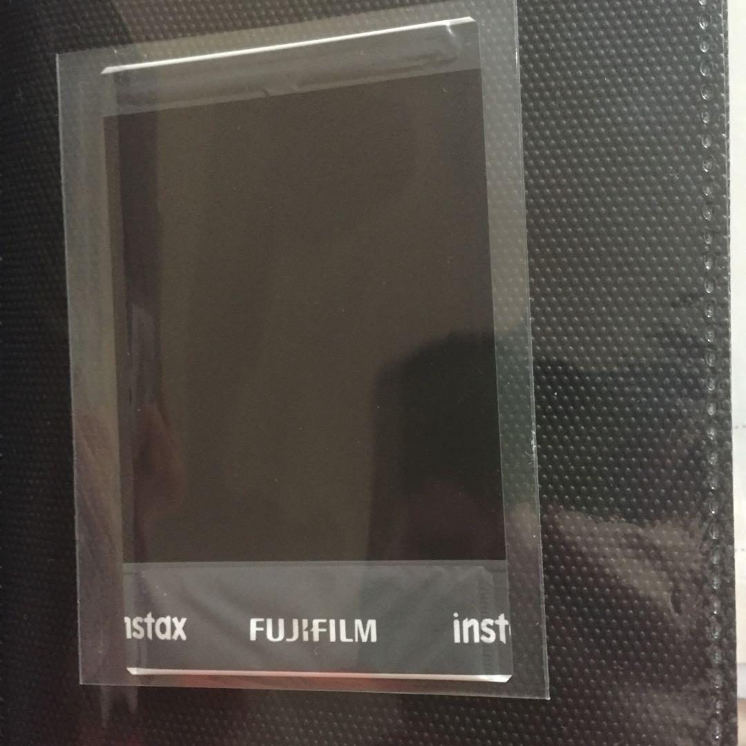 AKB 山本彩×横山由依☆サイン入りチェキ - メルカリ