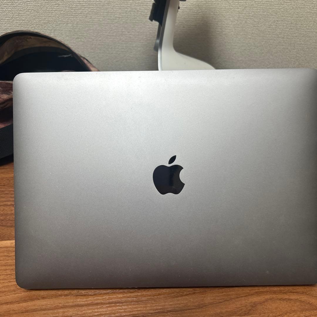MacBook Air 13.3インチ 1.1GHz core i5 500GB