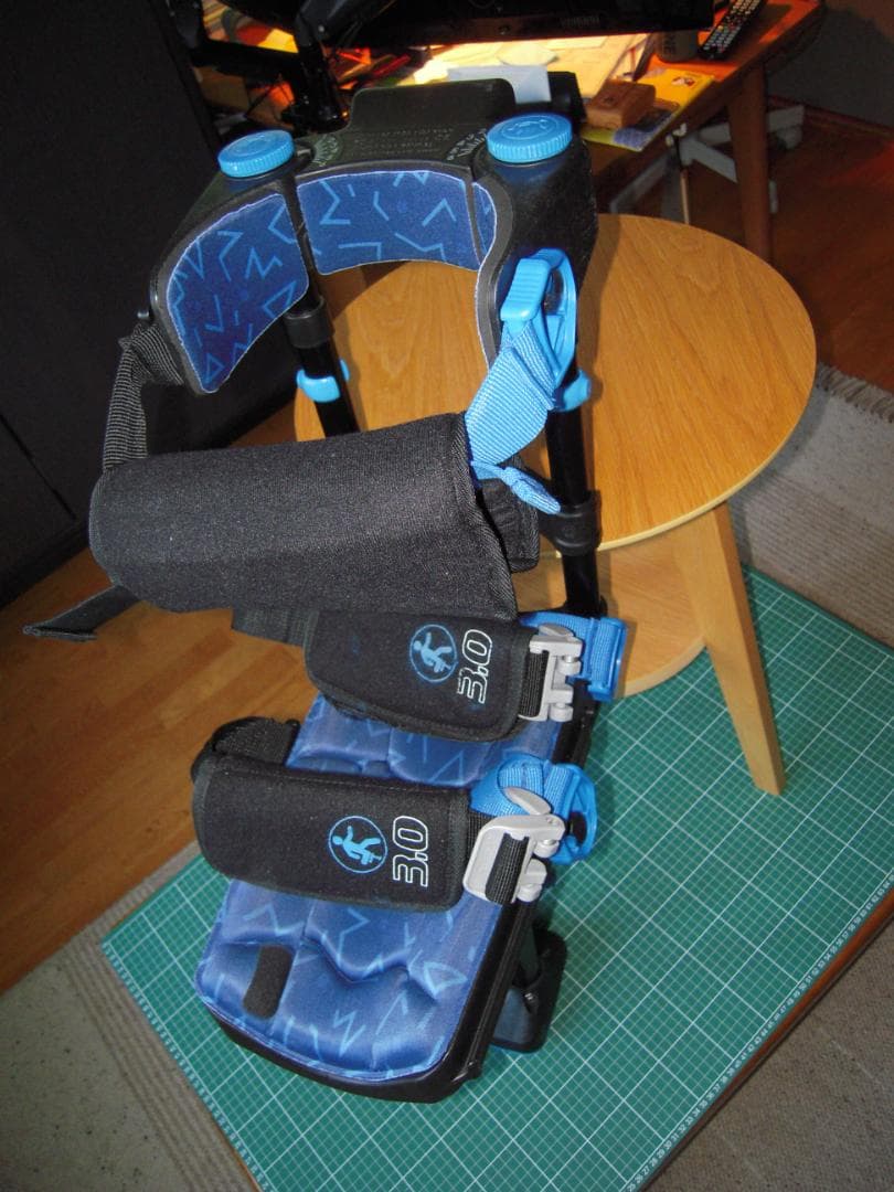 アイウォークフリー (iwalkfree3.0)ハンズフリー 松葉杖 中古