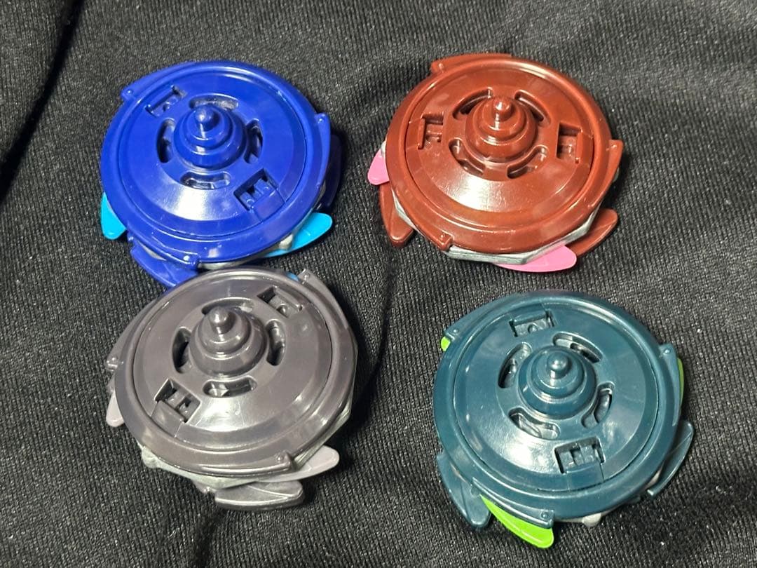 爆転シュート ベイブレード ダーク四聖獣 4個 セット ランダムブースター8