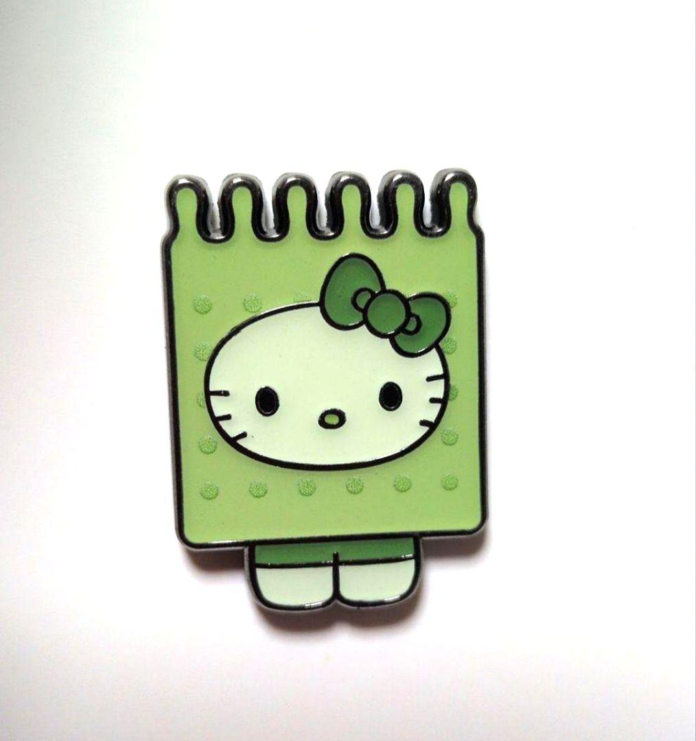 藻キティ ピンバッジ - メルカリ
