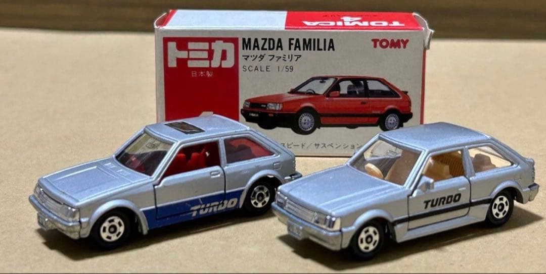 トミカ マツダファミリア1500XG 2台セット②