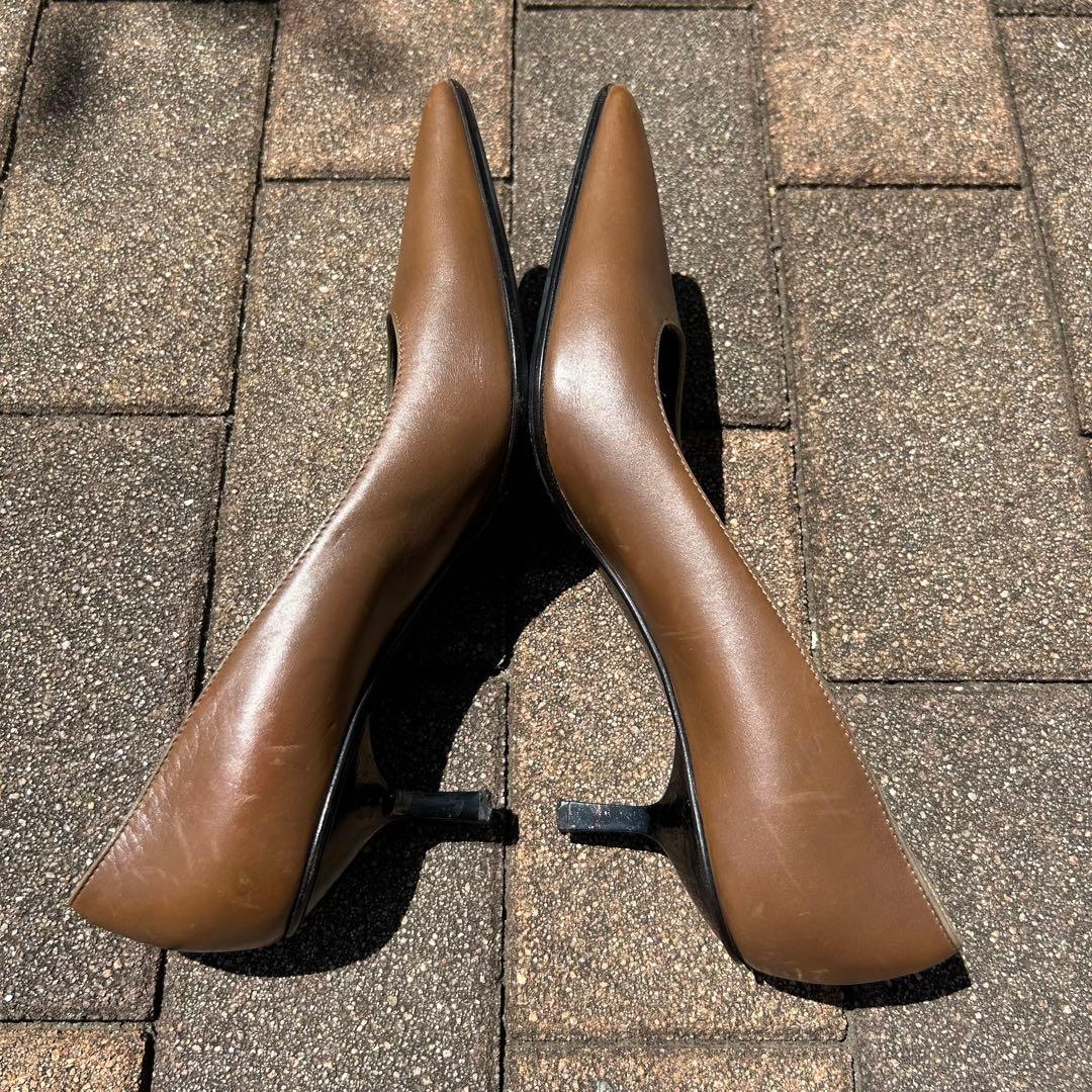 GUCCI ブラウン ポインテッドトゥ ヒール 23.5cm