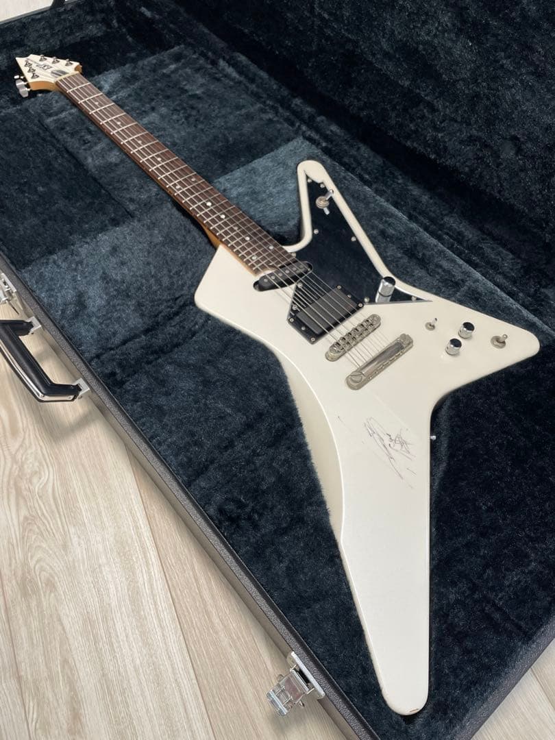 ギター ESP CRYING STAR-REBEL ESP ESP CRYING STAR-REBEL - Pearl White | White Guitars Online Store