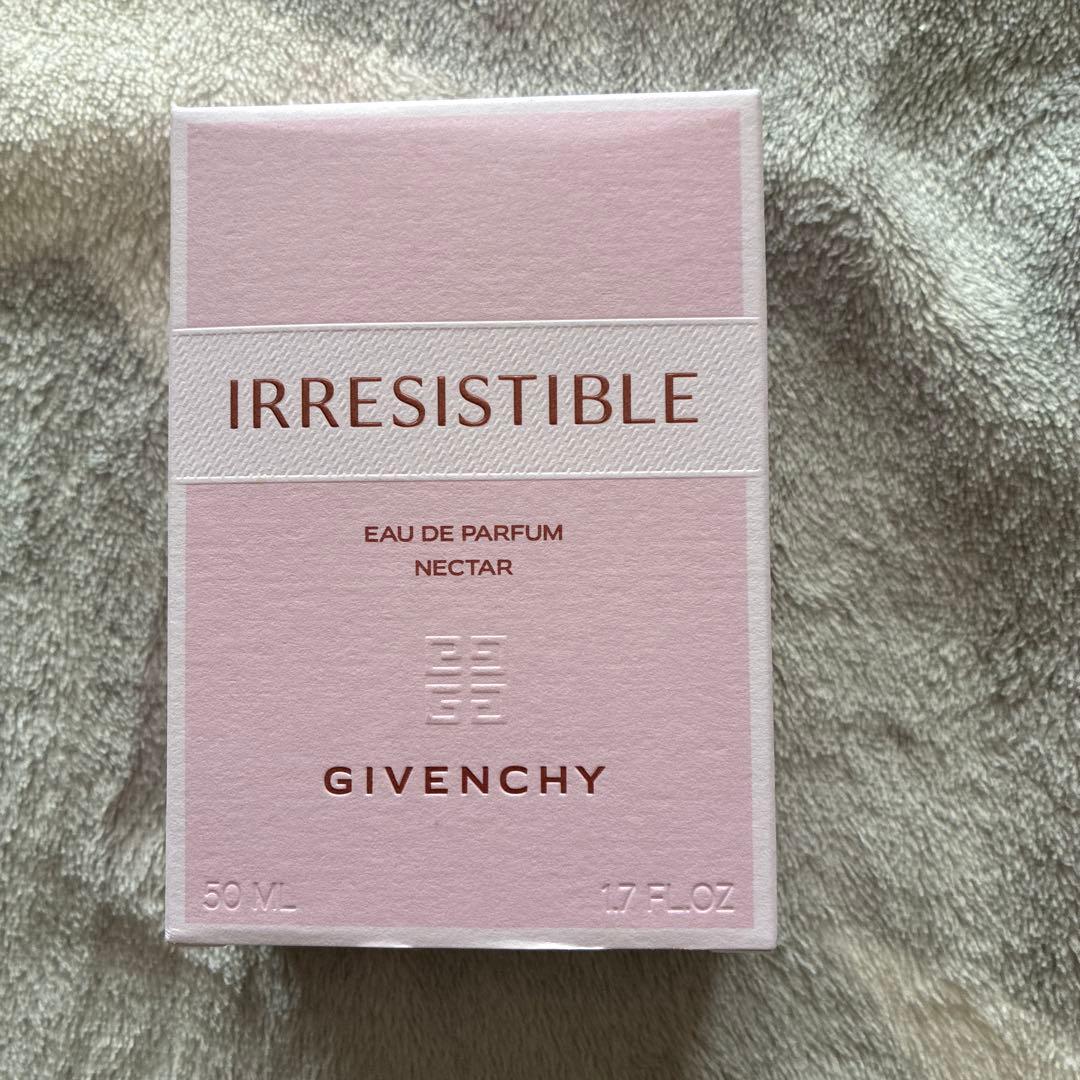 ジバンシイ　イレジスティブル オーデパルファム ネクター 50mL