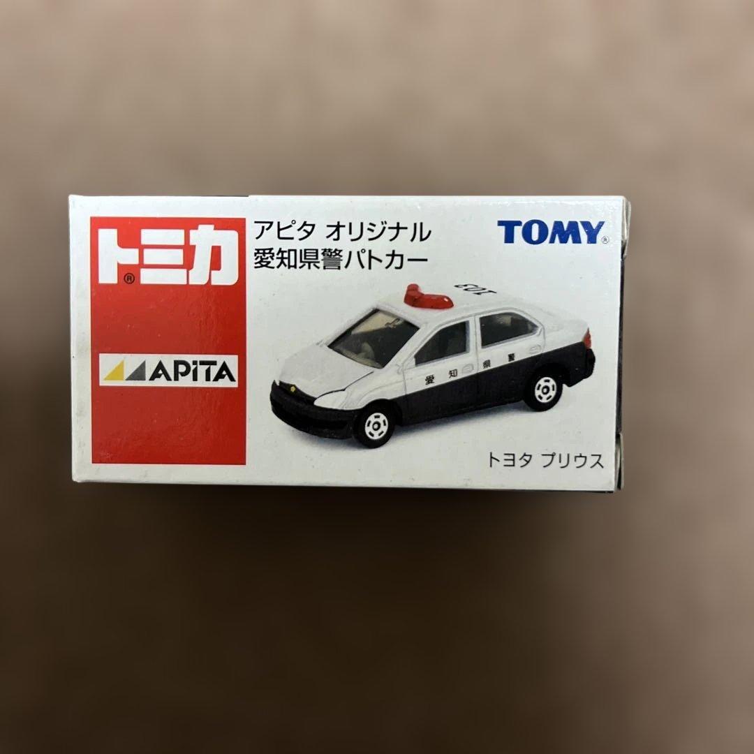 トミカ アピタ オリジナル 愛知県警パトカー トヨタ プリウス ①