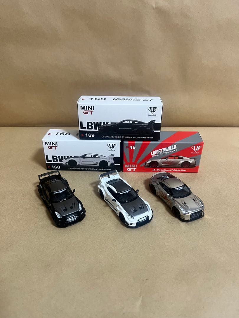 開封済み　MINI GT LBWK GT-R ミニカー 6台セット➕おまけ1点