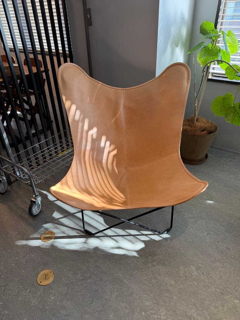 バタフライチェア ベージュ レザー★美品