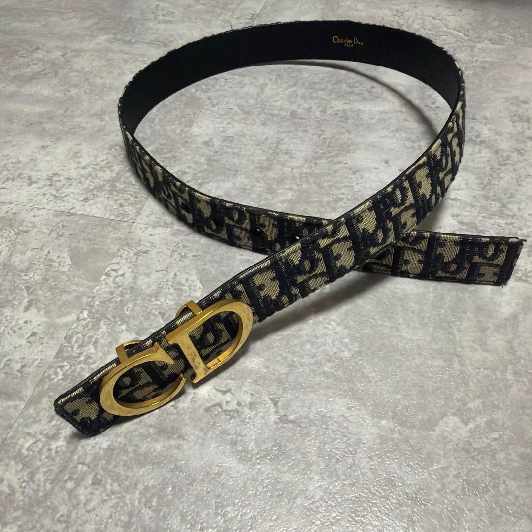 Christian Dior ロゴ入りベルト 黒　reo
