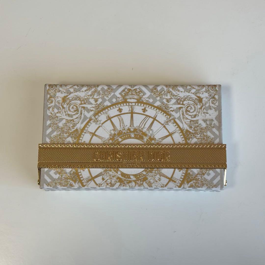 dior クリスマスコフレ 2024 アイシャドウ リップ パレット ディオール・クリスマスコフレ2024】 11／1発売・ゴールドが際立つ