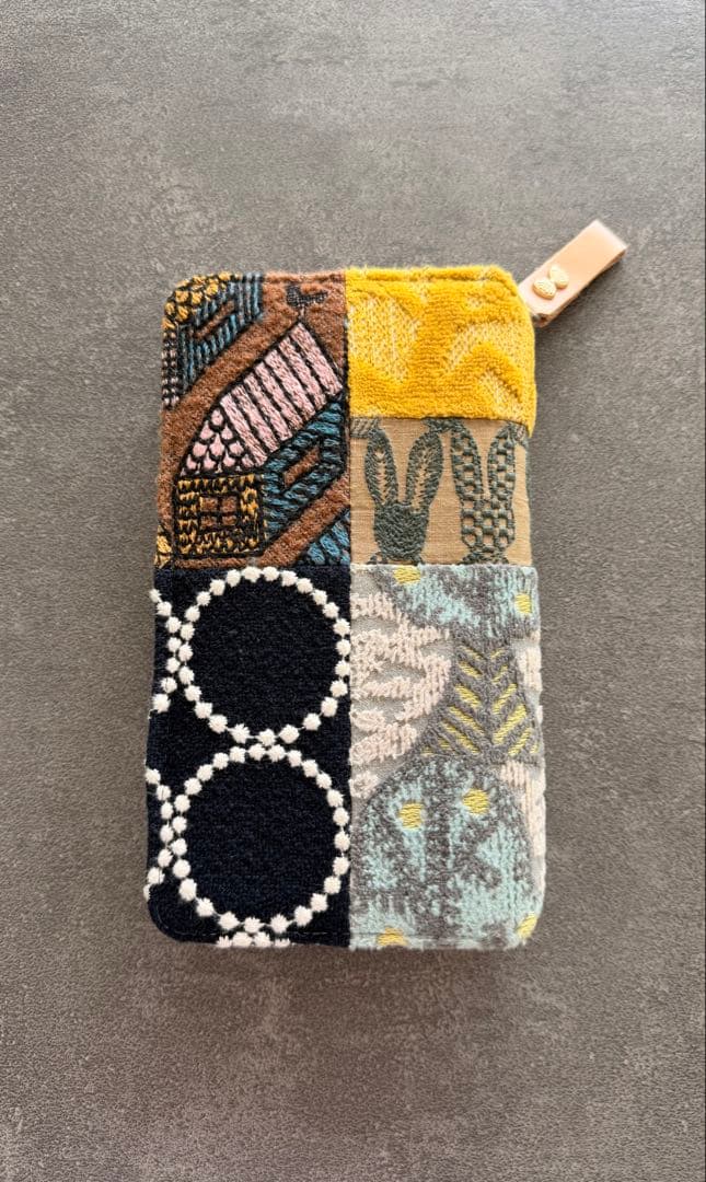 ミナペルホネン ほぼ日 手帳 weeks カバー 2025 私の2025年手帳【ほぼ日】ミナペルホネンカバーに。 | LEE