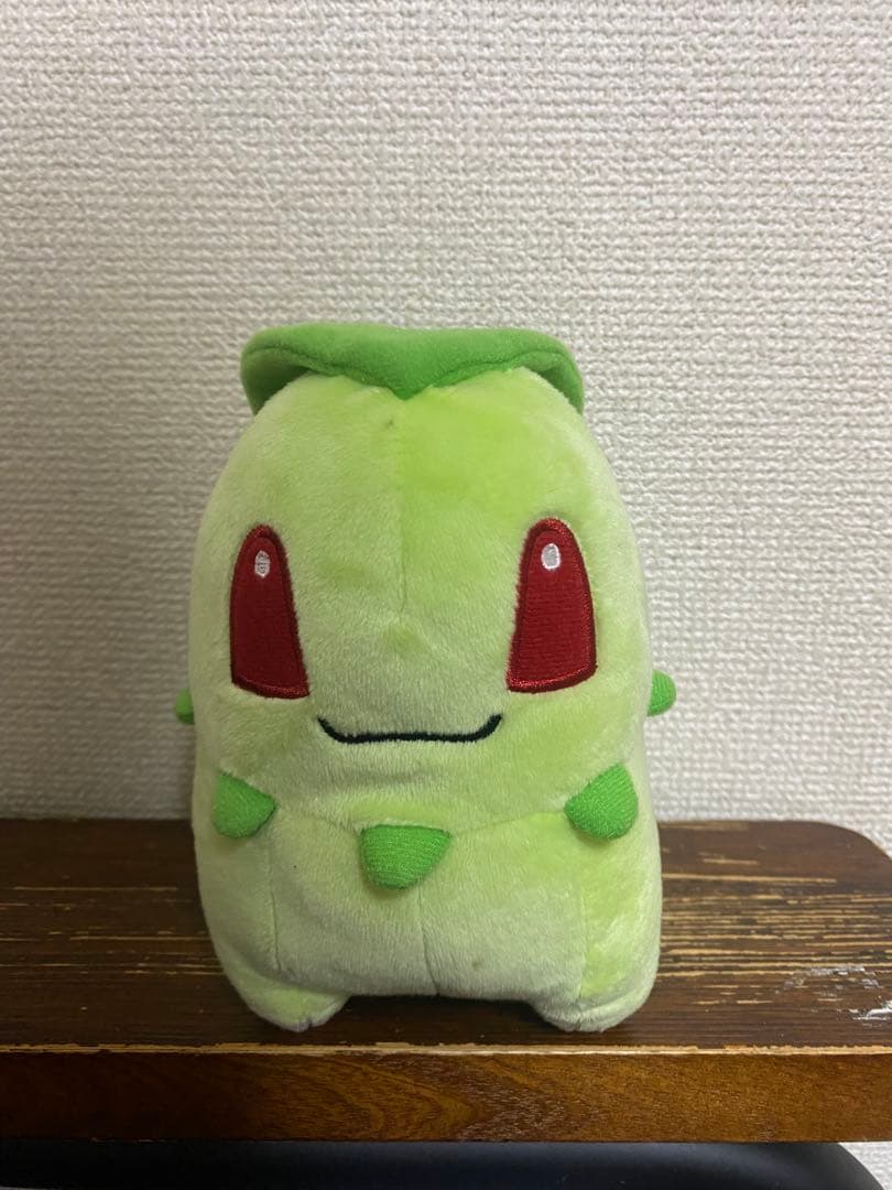 ポケモンセンター スーパーひみつきちのチコリータドール　ぬいぐるみ　ポケモン
