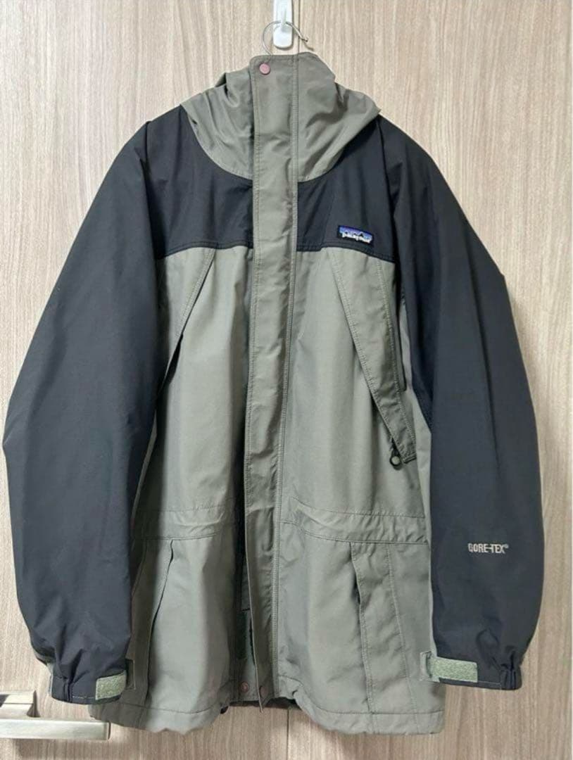 イブラヒモビッチ　Patagonia ストームジャケット GORE-TEX