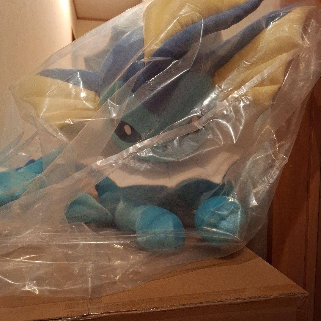 シャワーズ　等身大　ぬいぐるみ　寝そべり