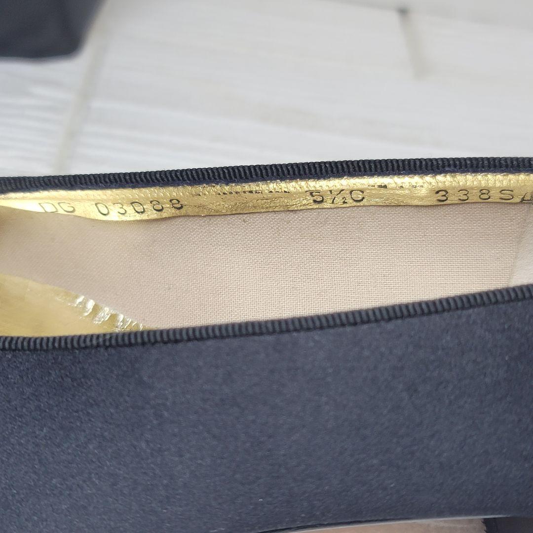 【極美品】FERRAGAMO ヴァラ パンプス 5.5C(23cm) ブラック