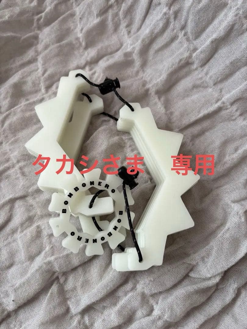 週末まで出品　bonbonero ボンボネロ 蓄光グリーン BONBONERO 新年販売シリーズ② ”ボンモエロ 鉄” 焚き火の中に放り込む