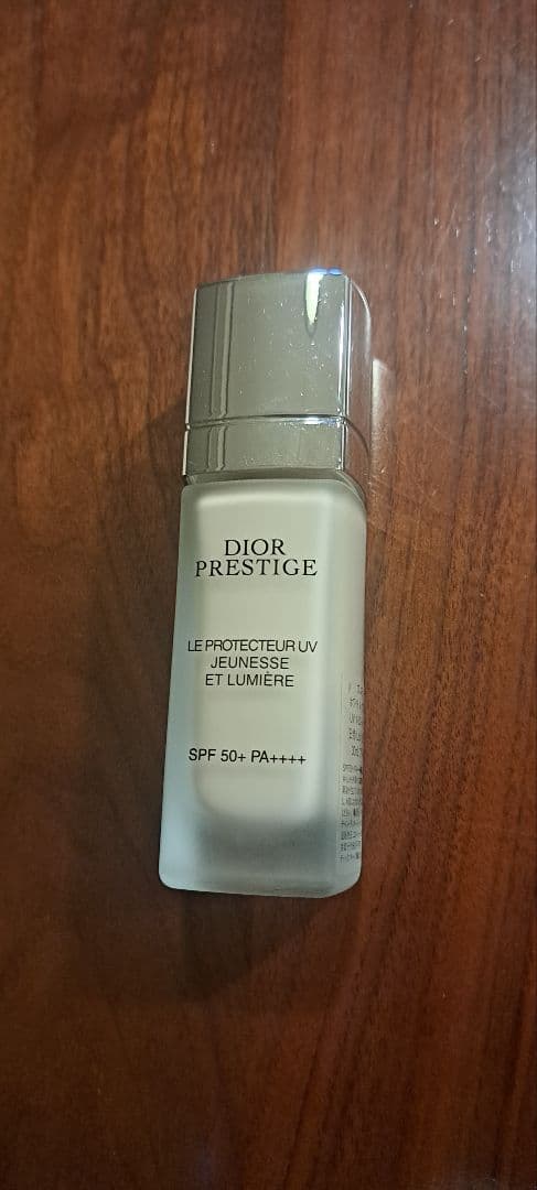 化粧下地 Dior Prestige Le Protecteur UV