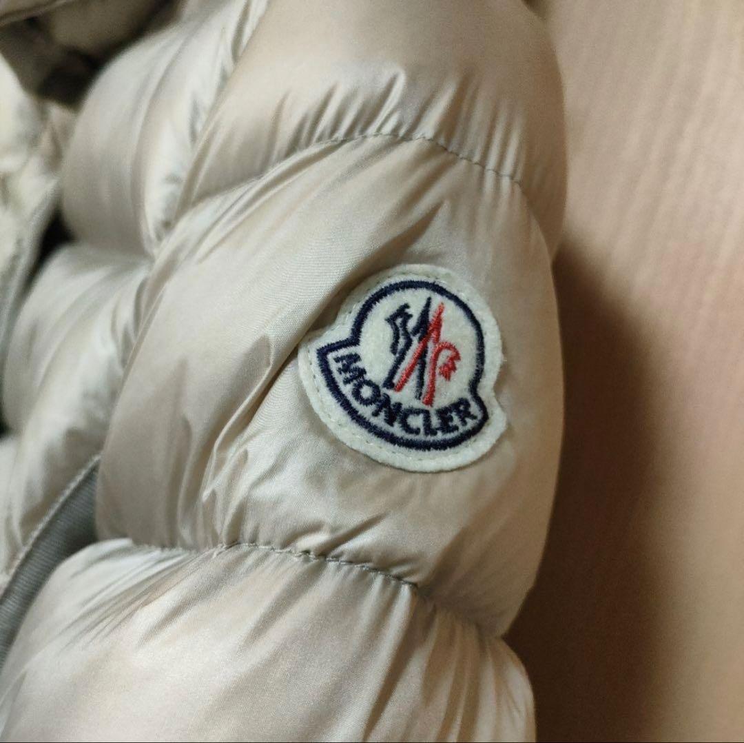 ひでにゃん様専用】モンクレール hermine シャンパンゴールド1 - メルカリ