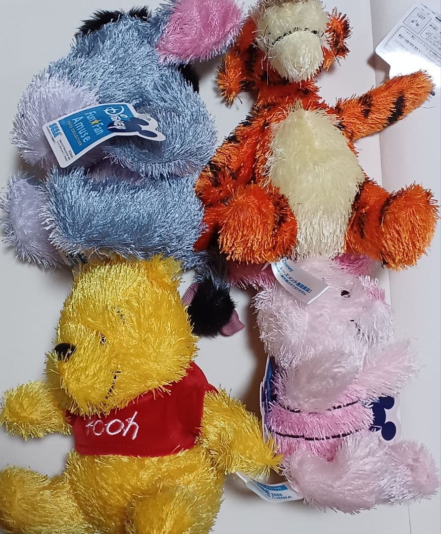 ディズニー　くまのプーさん　キュートサイズシャイニーカラーふわふわぬいぐるみ