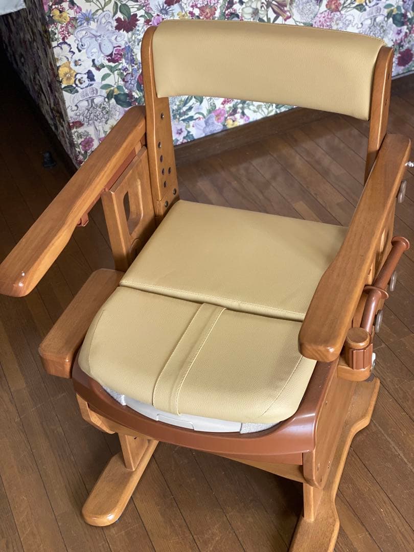 介護用　トイレ　脱臭機能付