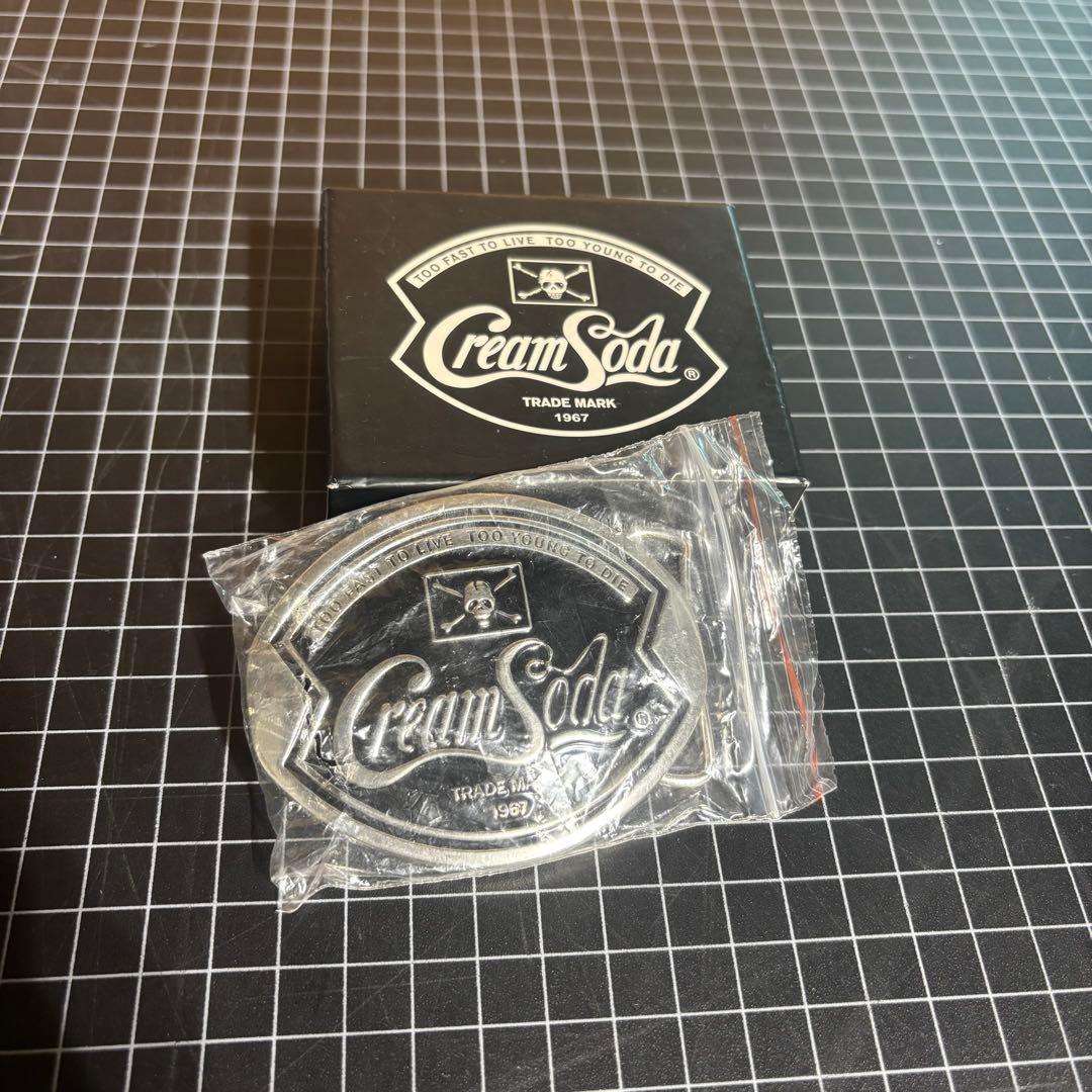 クリームソーダ ロゴ バックル ベルトなし