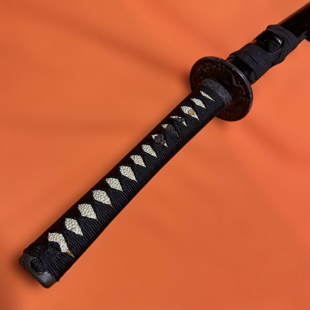 割安模造刀 黒柄 雲龍楕円鍔 黒呂鞘