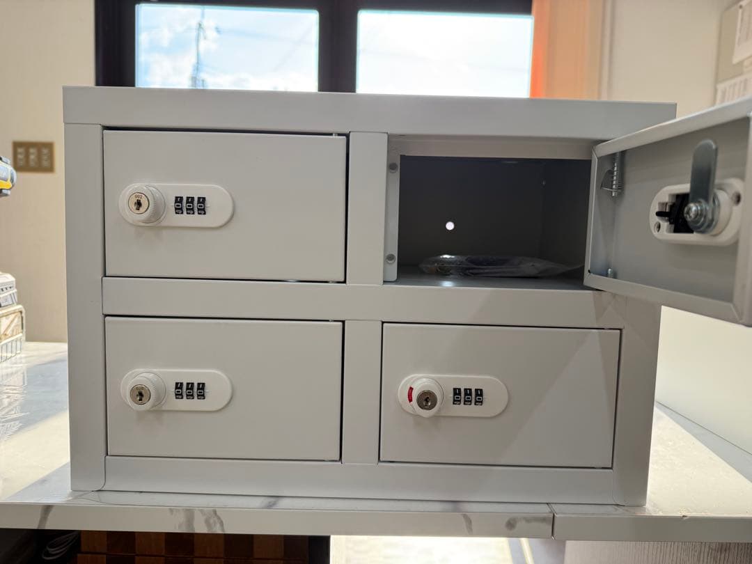 ホワイト コンパクト金庫 4引き出しオフィス用 防犯対策 ダイヤル錠 完成品 楽天市場】【P3倍3/1 13-15時&最大1万円ｸｰﾎﾟﾝ3/1】 耐火金庫 205L