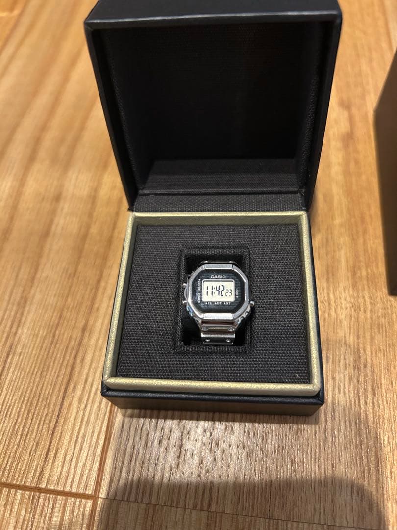 CASIO CRW-001-1JRリングウォッチシルバー