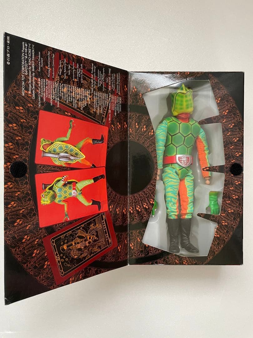 カメバズーカのメディコムトイ