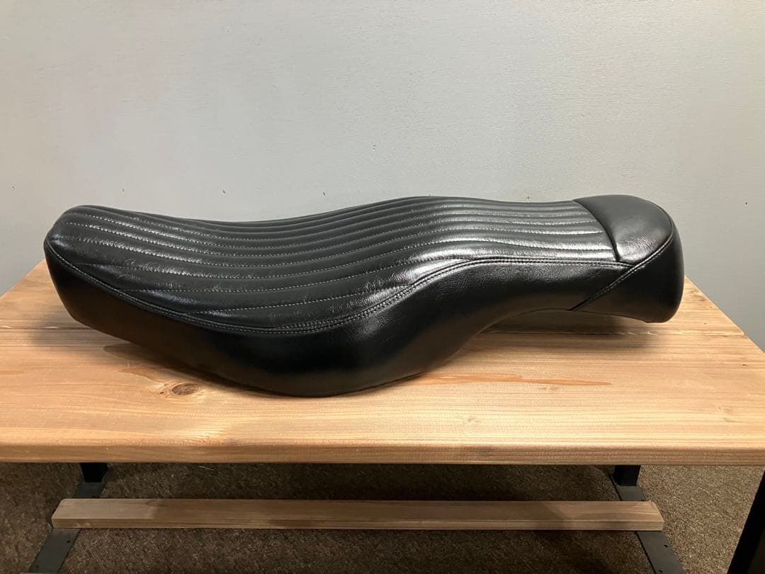 かるぽ　モーターロック XL04〜09 ベーツタイプシート モーターロック スポーツスター XL XL04-09 ベーツタイプシート Motor