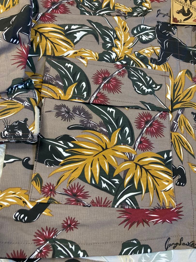 新品未使用 ギャングスタービル マウンテンパーカー 総柄 グラッド