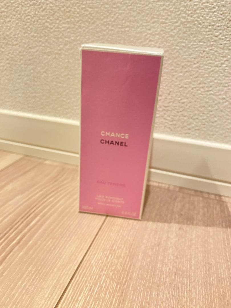 CHANEL チャンス オータンドゥル ボディ モイスチャー