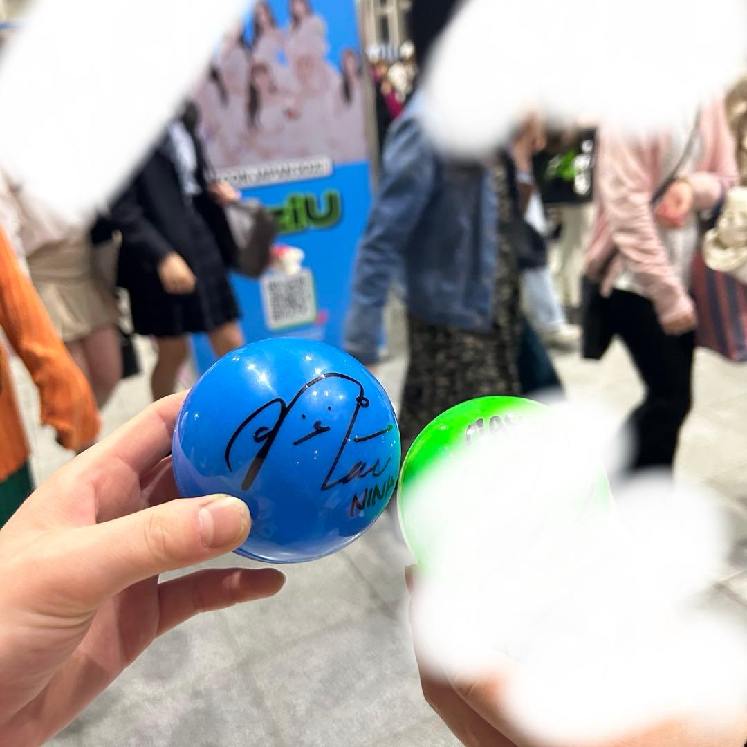 NiziU ニナ 2023年 KCONサインボール - メルカリ
