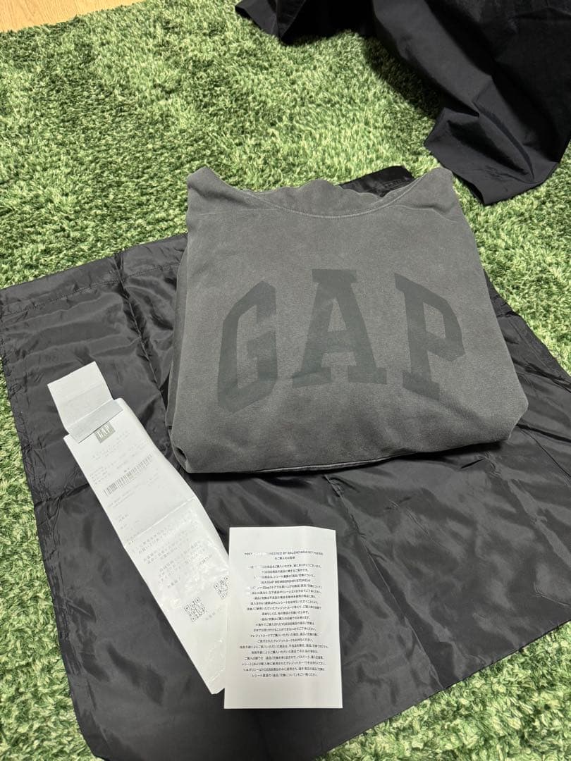 トップス YEEZY GAP BALENCIAGA DOVE HOODIE