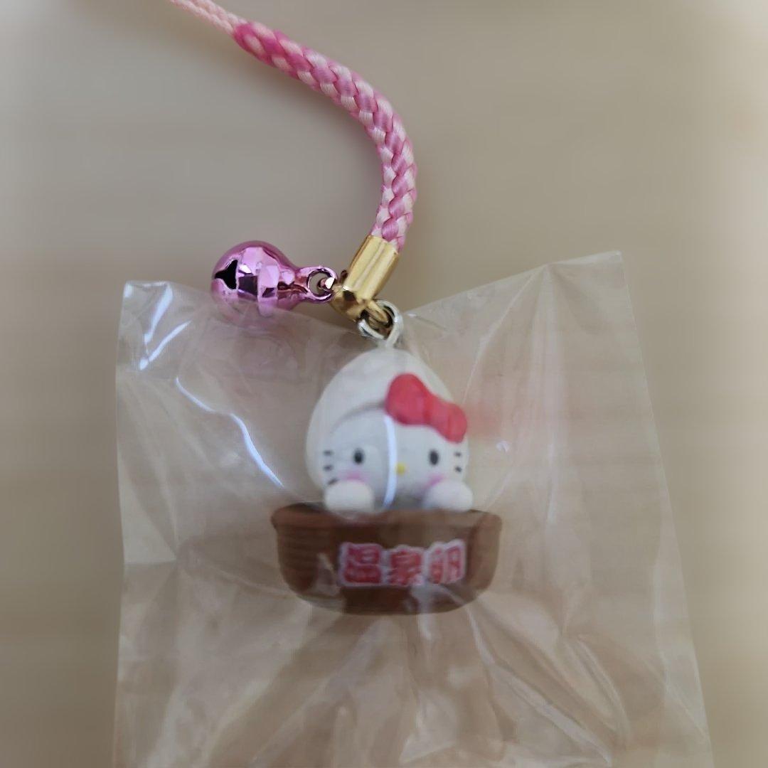 ご当地キティ】ハローキティ 温泉バージョン 「温泉卵」 根付け