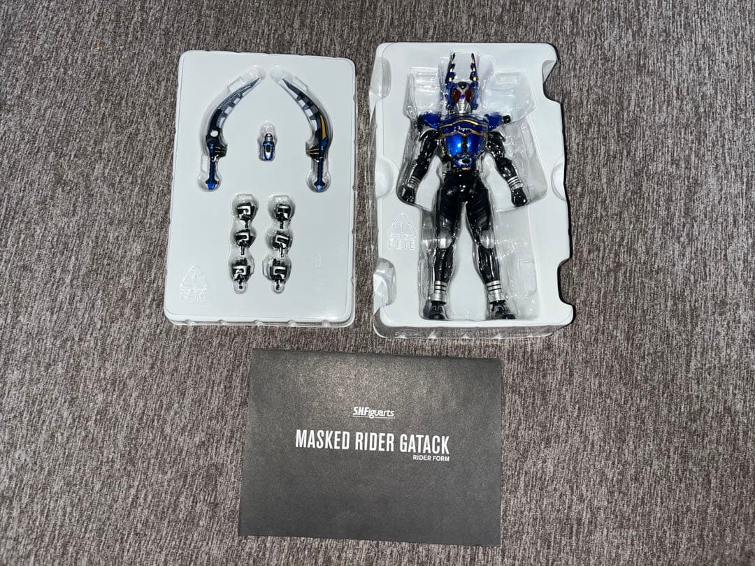 S.H.Figuarts 真骨彫製法 仮面ライダー ガタック