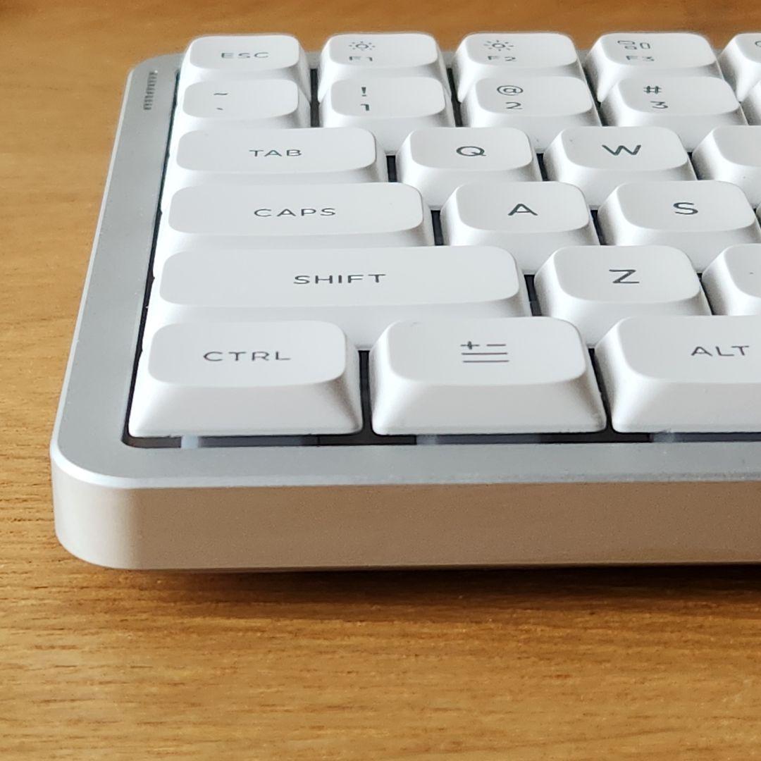 茶軸へ変更可】NuPhy AIR75 v3 red nano US配列 - メルカリ