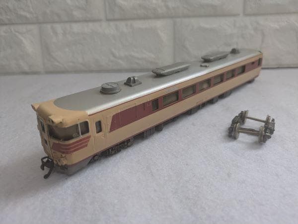 Y②【ジャンク品】鉄道模型 キハ82系特急形気動車？ 部品取り 欠品あり 　S キハ82系 ジャンパ栓は久々の怖～いやり方．． [鉄道模型] | 重単5175