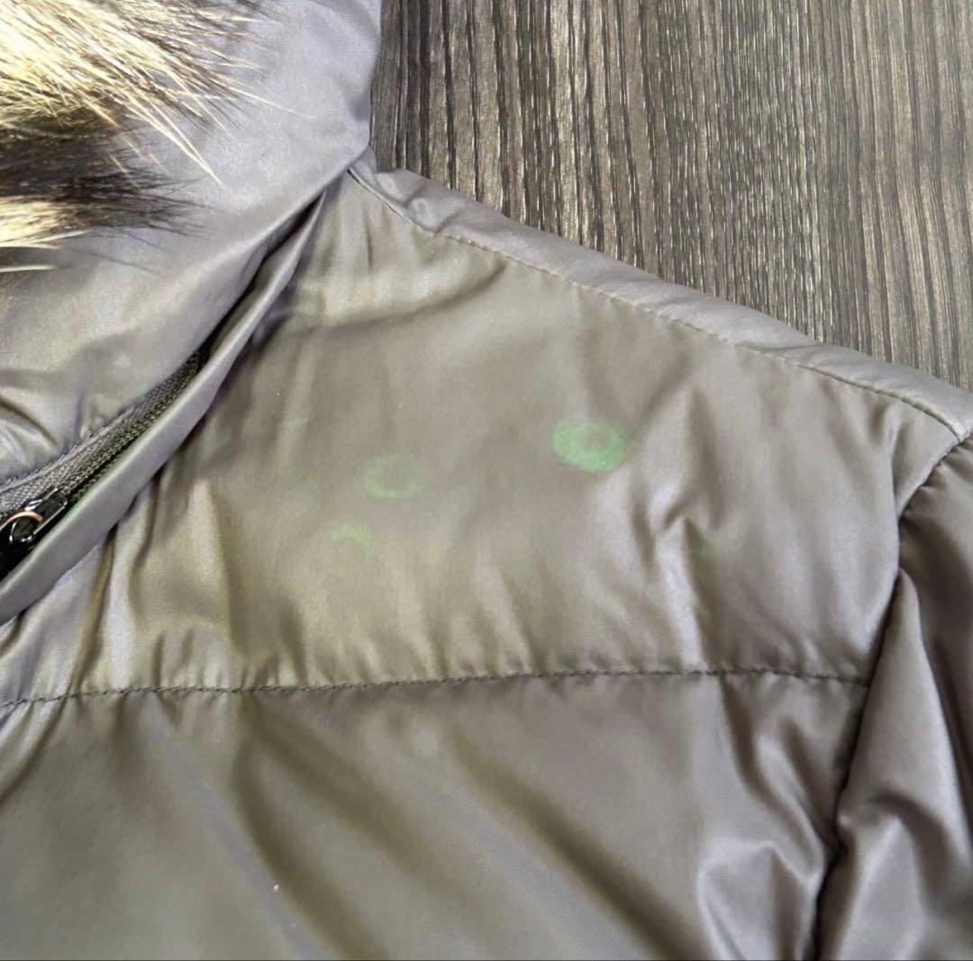 モンクレール メス ダウンジャケット フードファー付 00 グレージュ